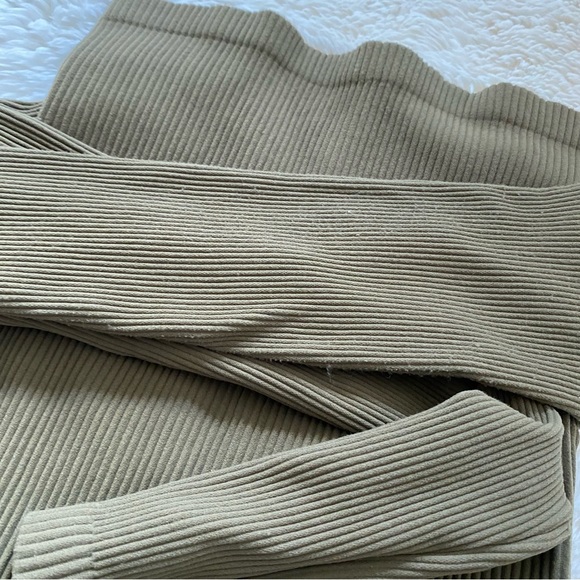 Free People Intimately Ribbed V-neck Long Sleeve Green/Sage Top Size XS/S - Picture 11 of 16